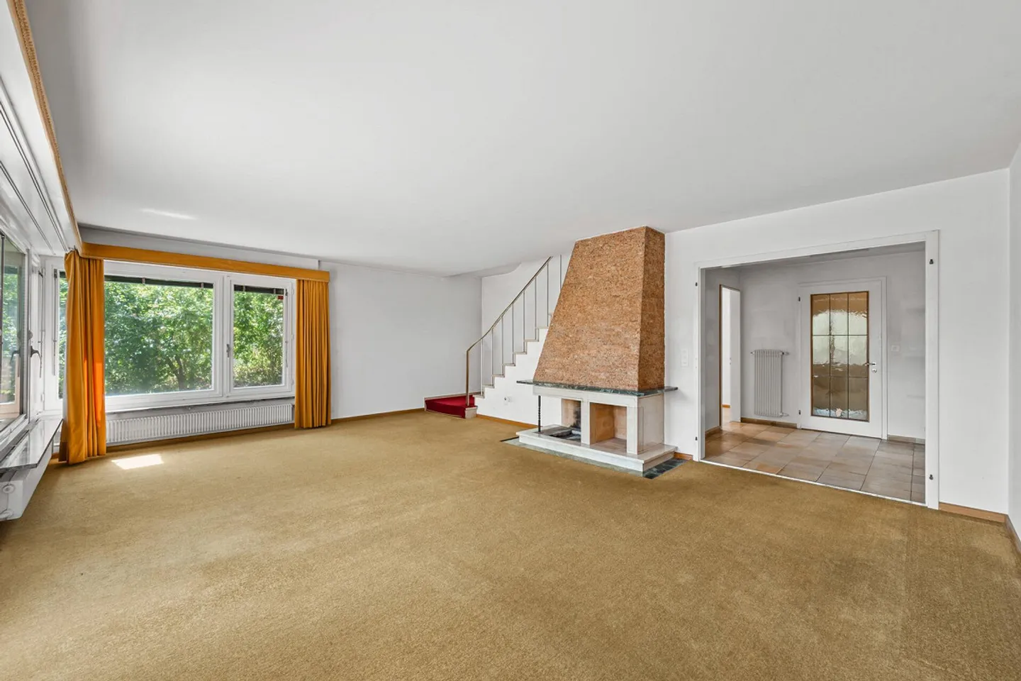 Detached single-family house with plenty of privacy and space for new ideas - Photo 2 of 8