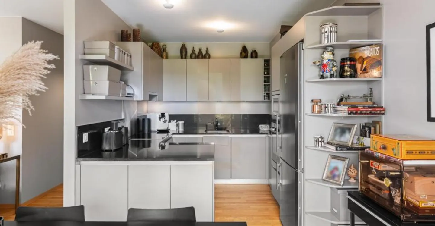 Exklusivität: Fertiggestelltes Apartment in Wohnanlage mit Privatpark - Foto 3 von 6