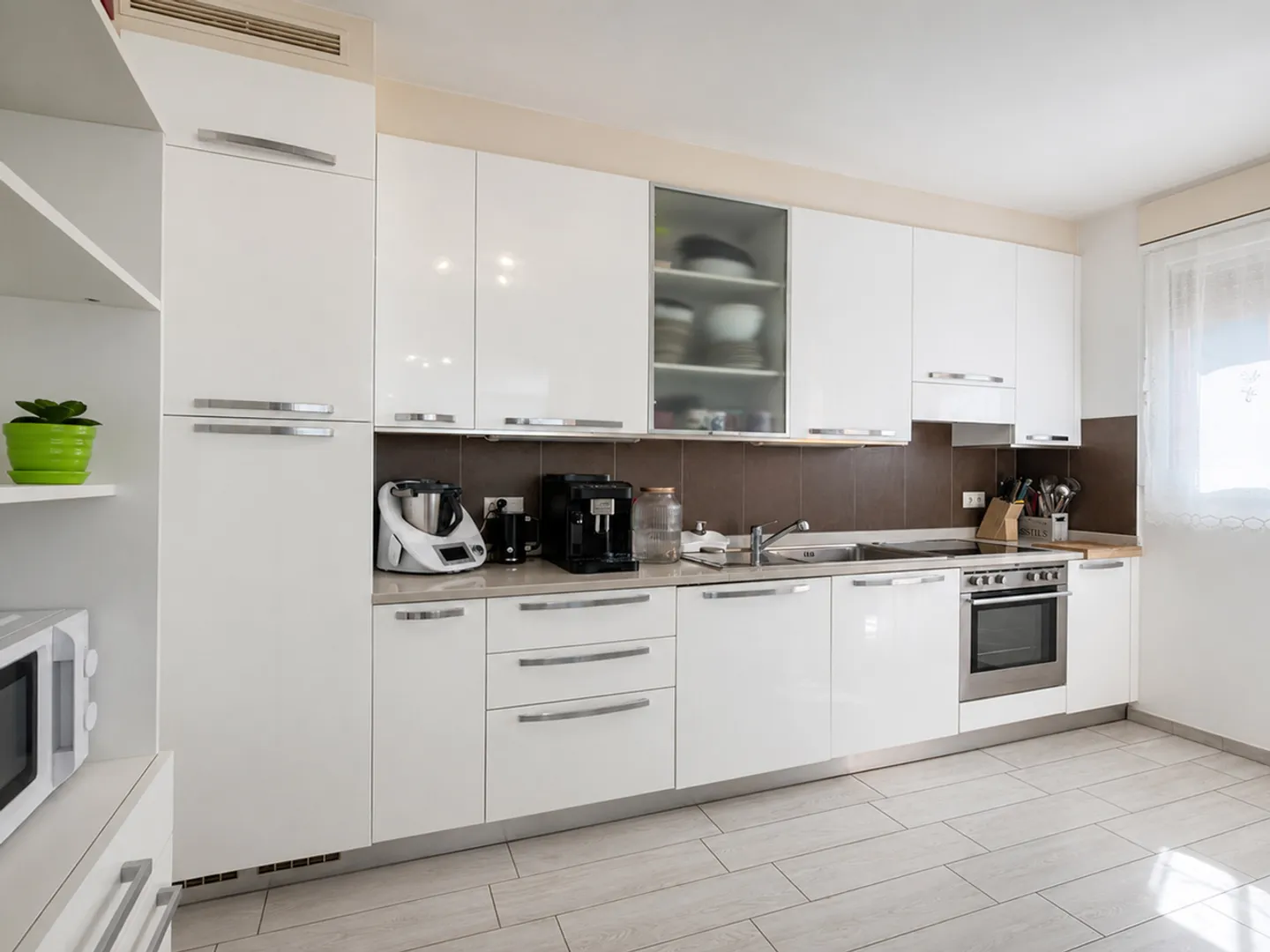 Appartamento 4.5 locali con terrazzo a Ligornetto - Photo 2 sur 10