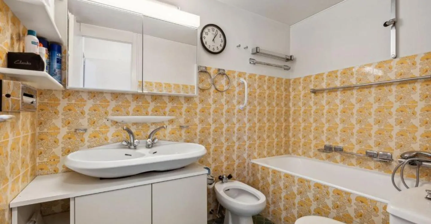 Appartement à rénover avec vue sur le lac - Photo 6 sur 12