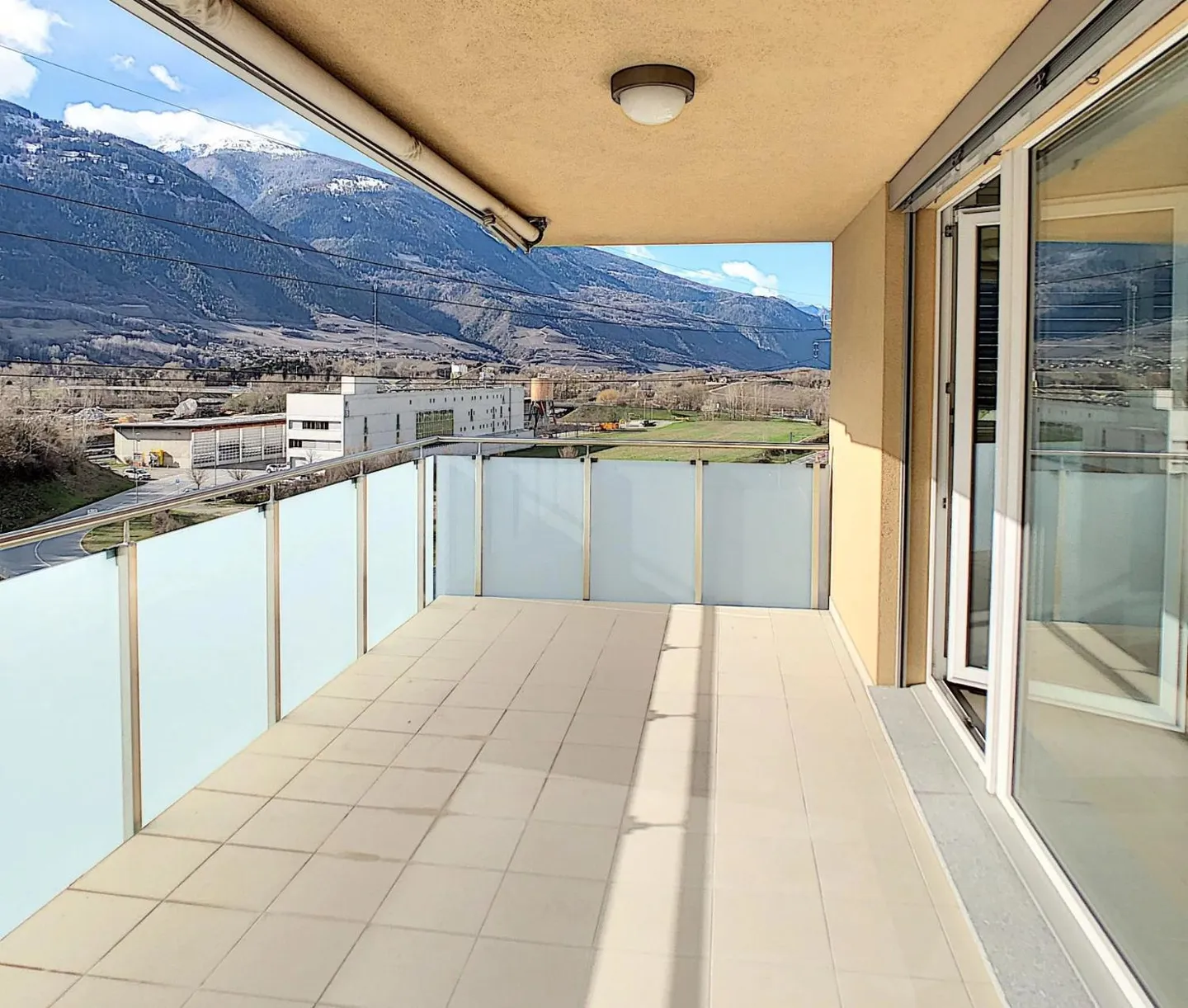Appartement moderne à Sierre - Photo 3 sur 7
