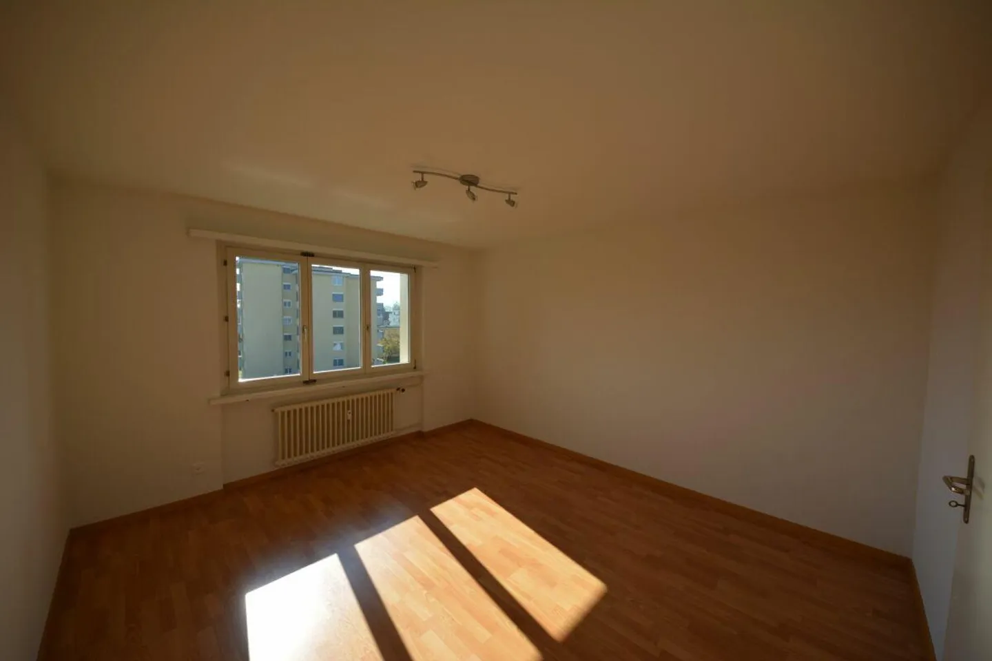 4-room apartment in a central residential area - Photo 4 of 10