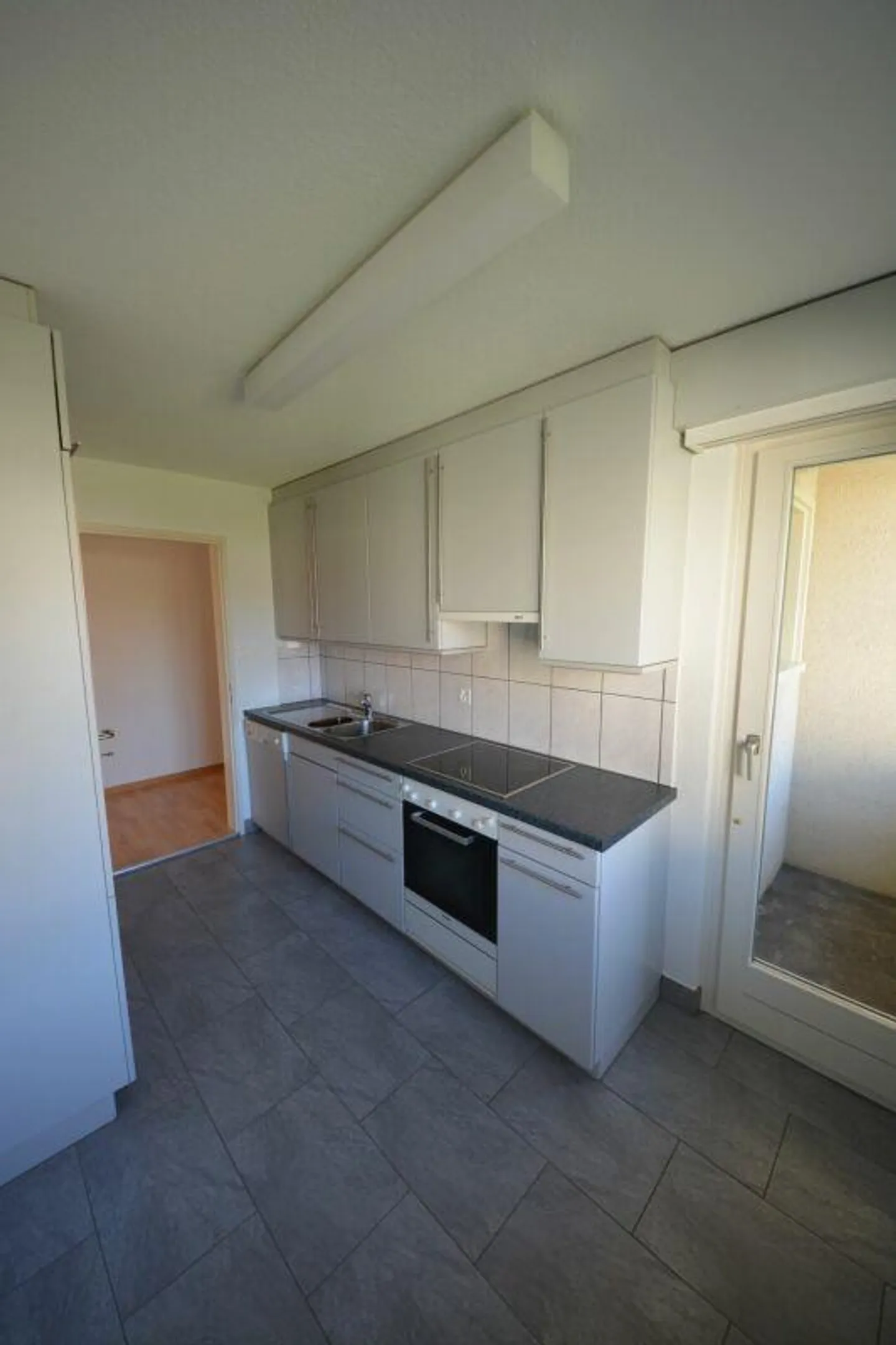 4-room apartment in a central residential area - Photo 9 of 10