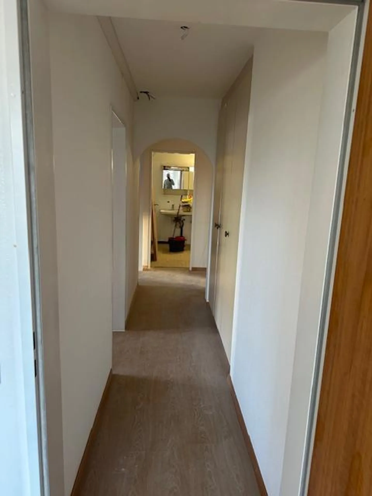 Appartamento 4½ locali al 1° piano in una vivace zona commerciale - Foto 6 di 7