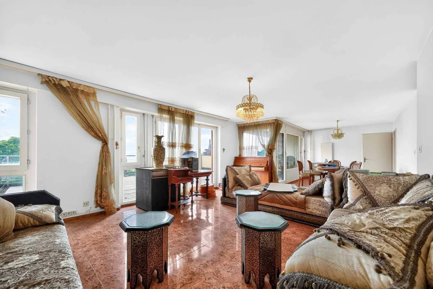 Montreux: 4.5-room apartment with stunning lake view - Photo 3 of 12