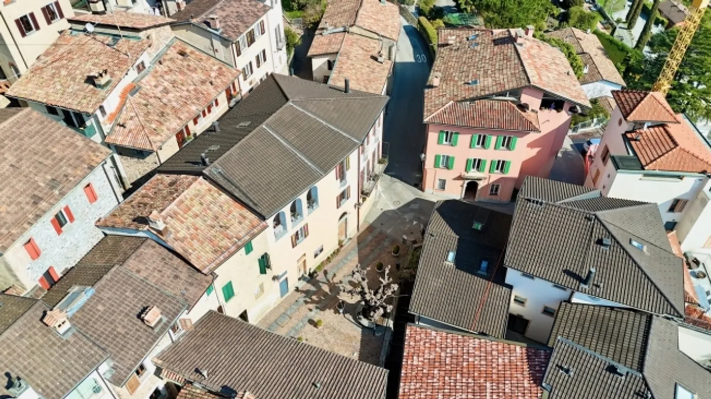 Duplex-Penthouse Charmant dans le Centre Historique de Vico Morcote - Photo 12 sur 13