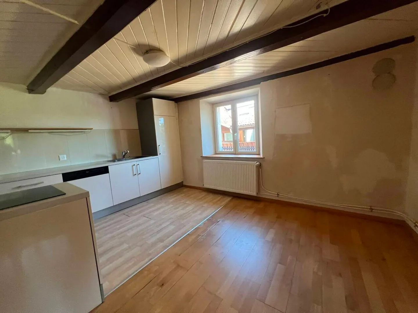 Appartamento di 2,5 stanze completamente ristrutturato - Foto 3 di 11