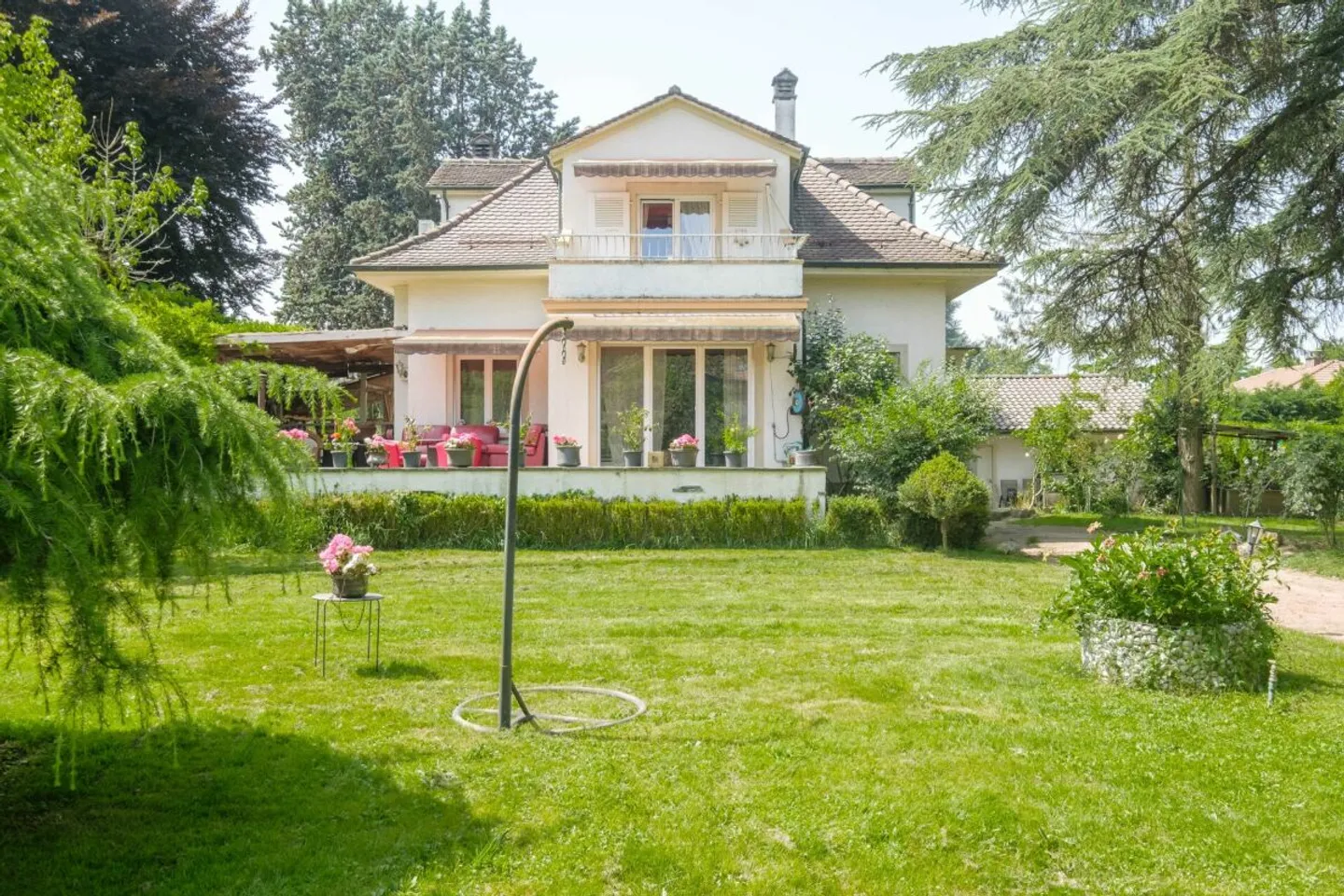 Casa indipendente con grande terreno - Foto 4 di 8