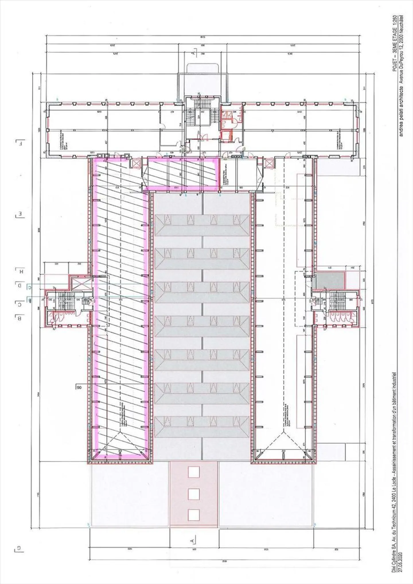 Lokal von etwa 587m2 mit sichtbaren Balken - Foto 1 von 1