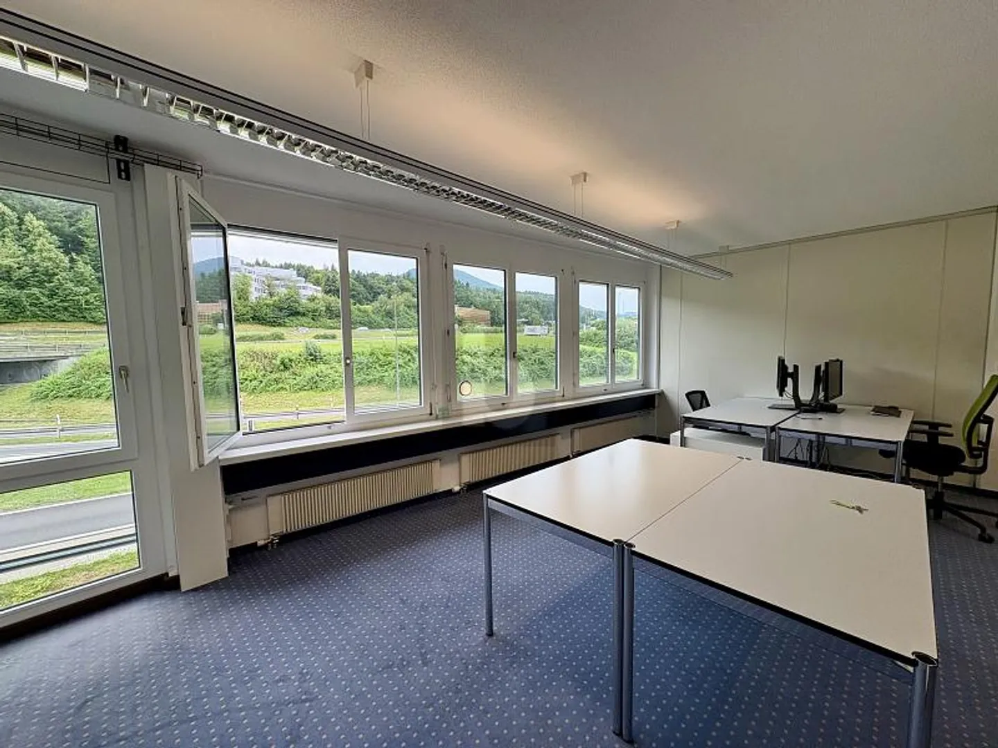 POLYVALENT ET LUMINEUX - Photo 2 sur 4