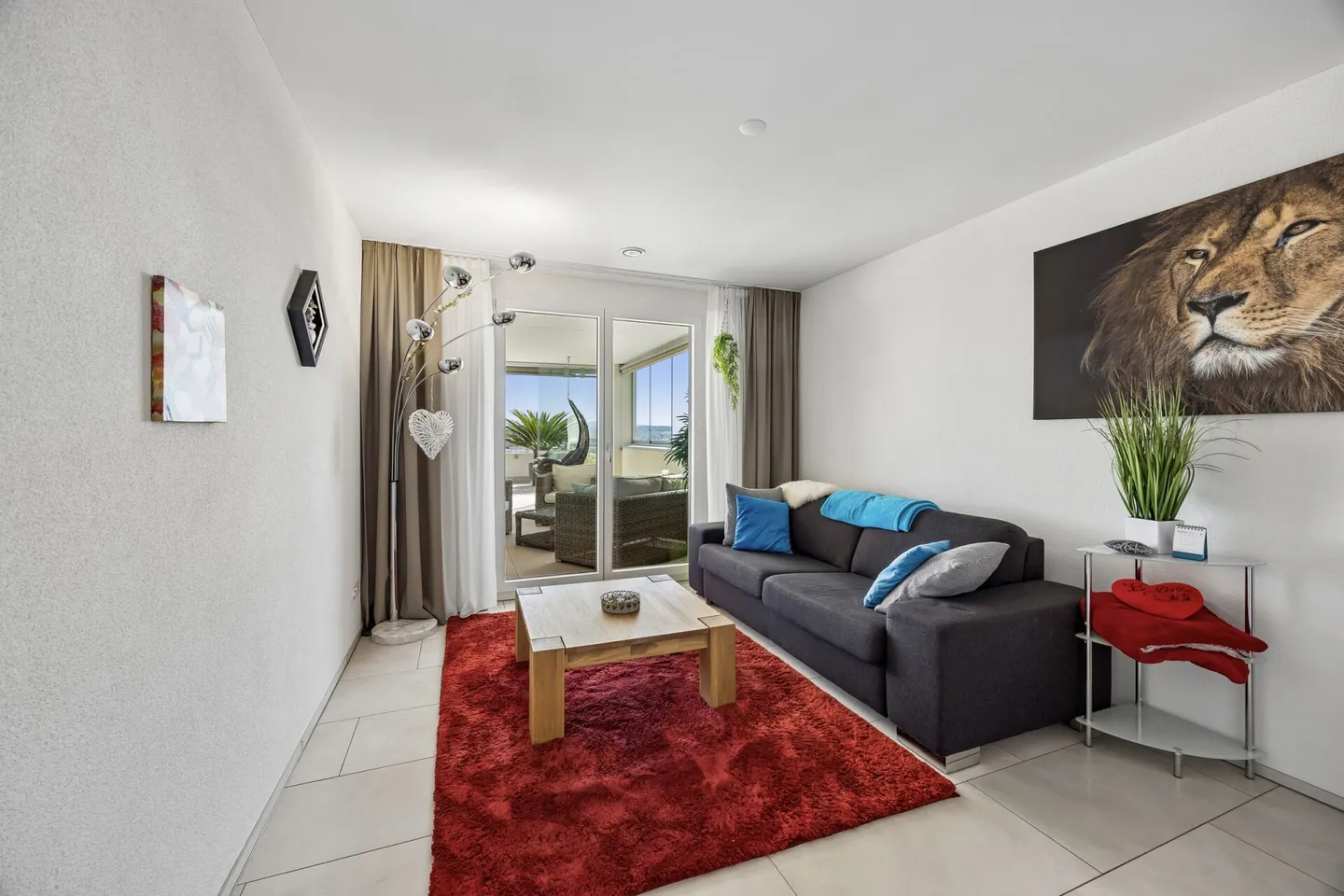 Maison de terrasse spacieuse de 5,5 pièces avec ensoleillement optimal, vue panoramique, espace extérieur vitré et coin jardin - Photo 10 sur 14