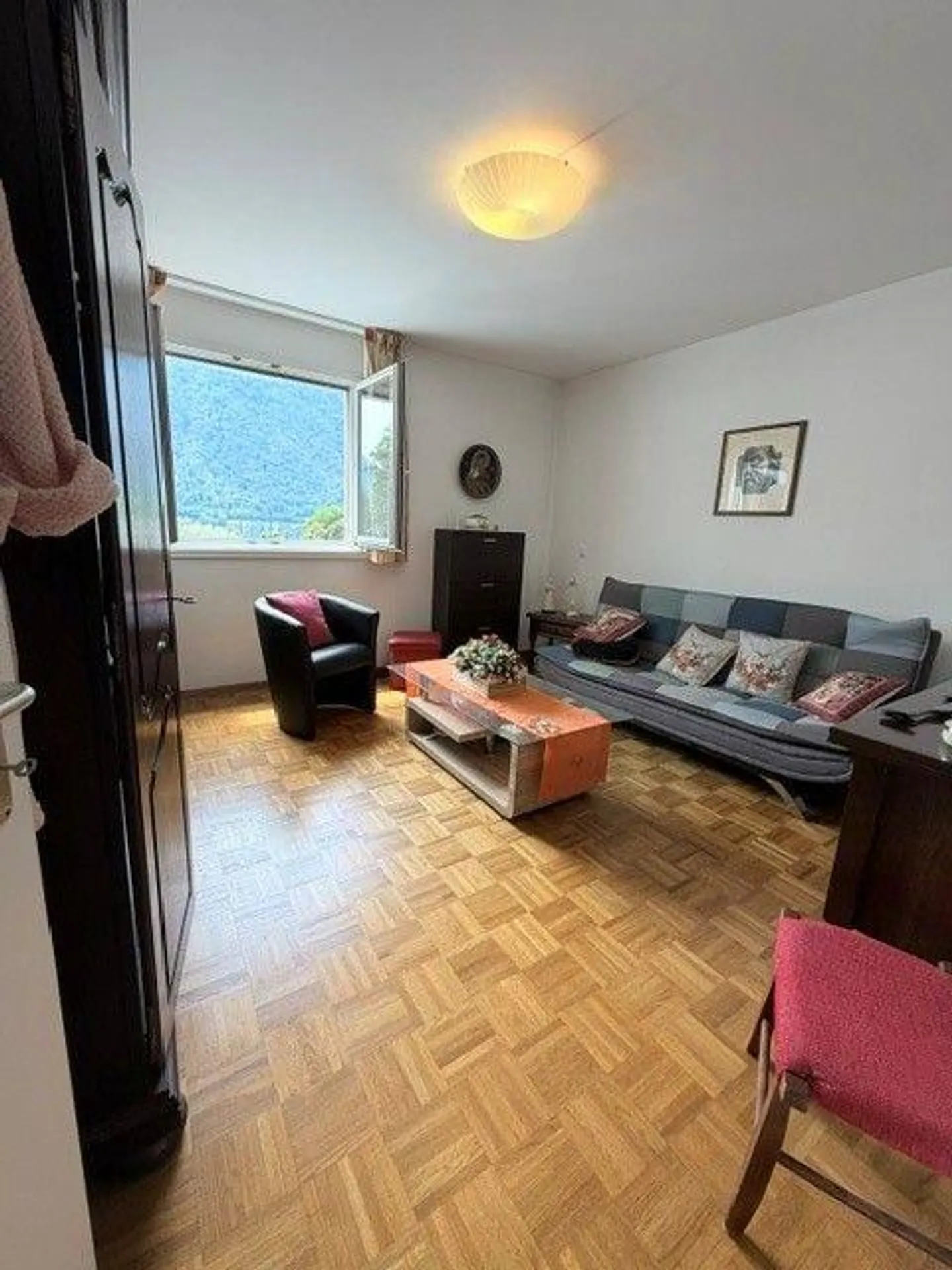 For rent: 4.5-room apartment with lake view - Photo 7 of 10