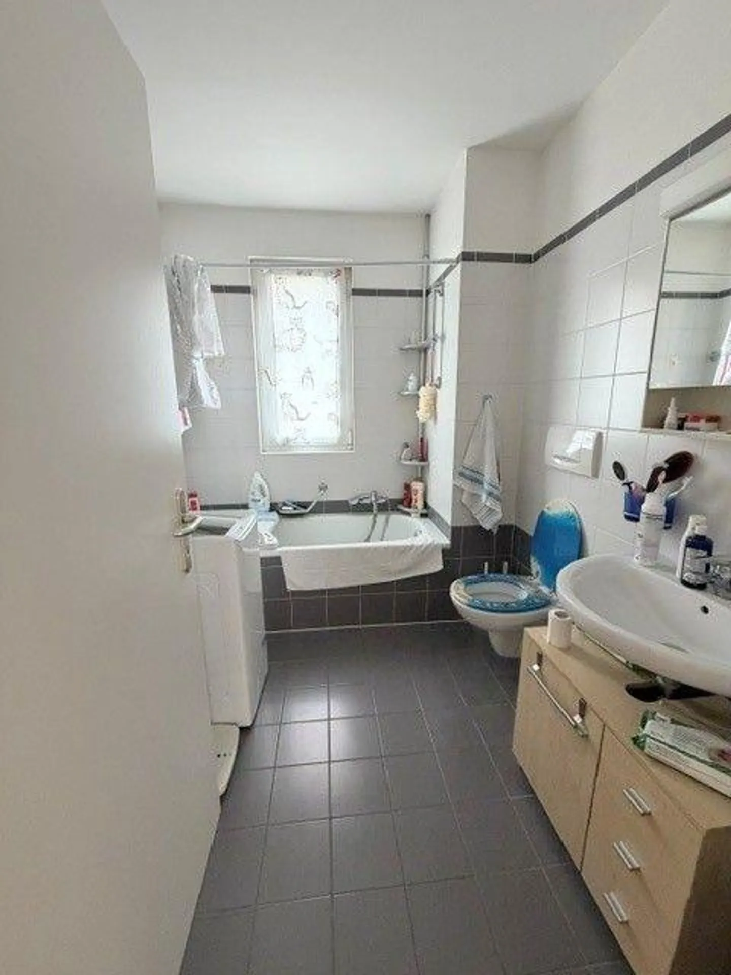 For rent: 4.5-room apartment with lake view - Photo 9 of 10