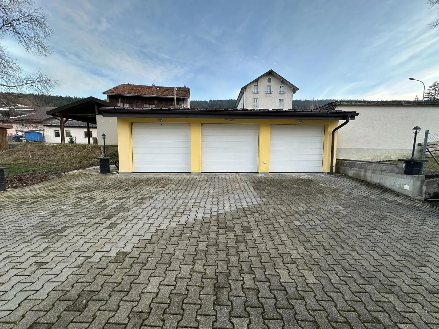 Residential building - Photo 11 of 11