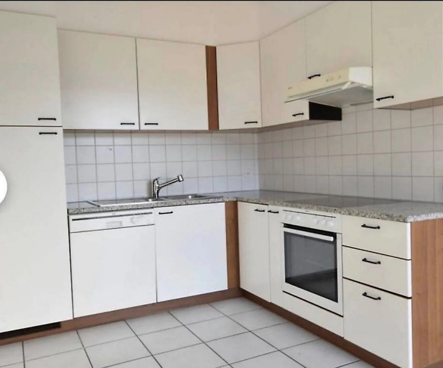 For rent: 4.5-room apartment with open view - Photo 2 of 5