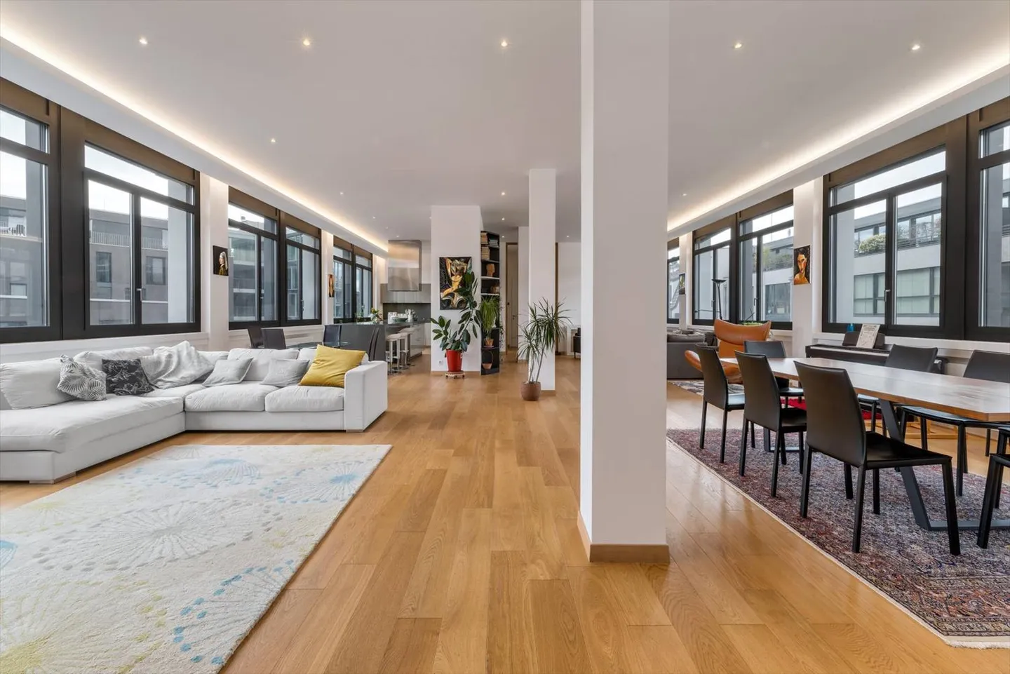 Exclusively! Magnificent loft-style apartment in the city center - Photo 3 of 13