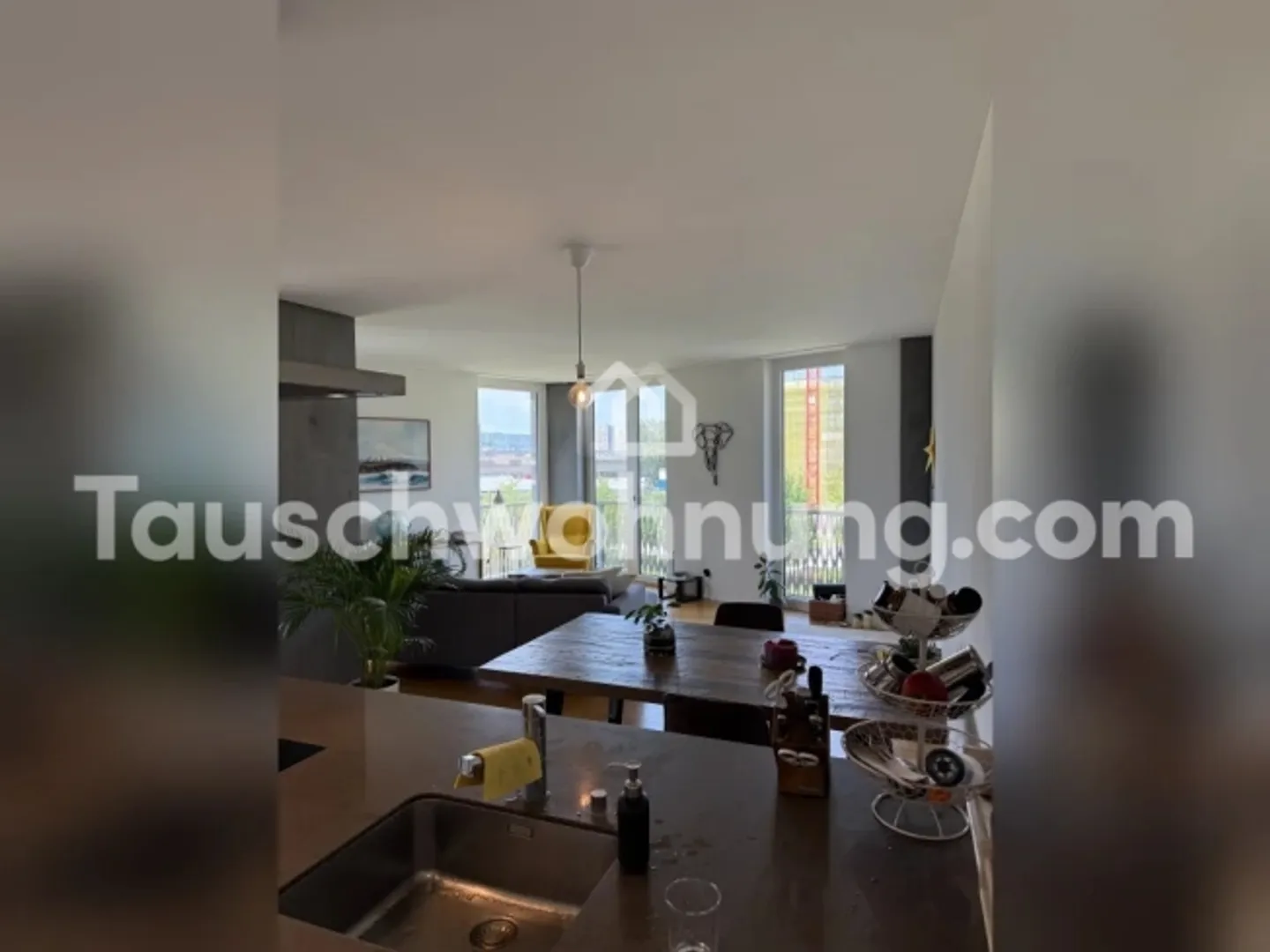 [APPARTAMENTO IN SCAMBIO] Scambio appartamento 3.5 locali (96 m², Distretto 5, Parco per cani) - Foto 1 di 10