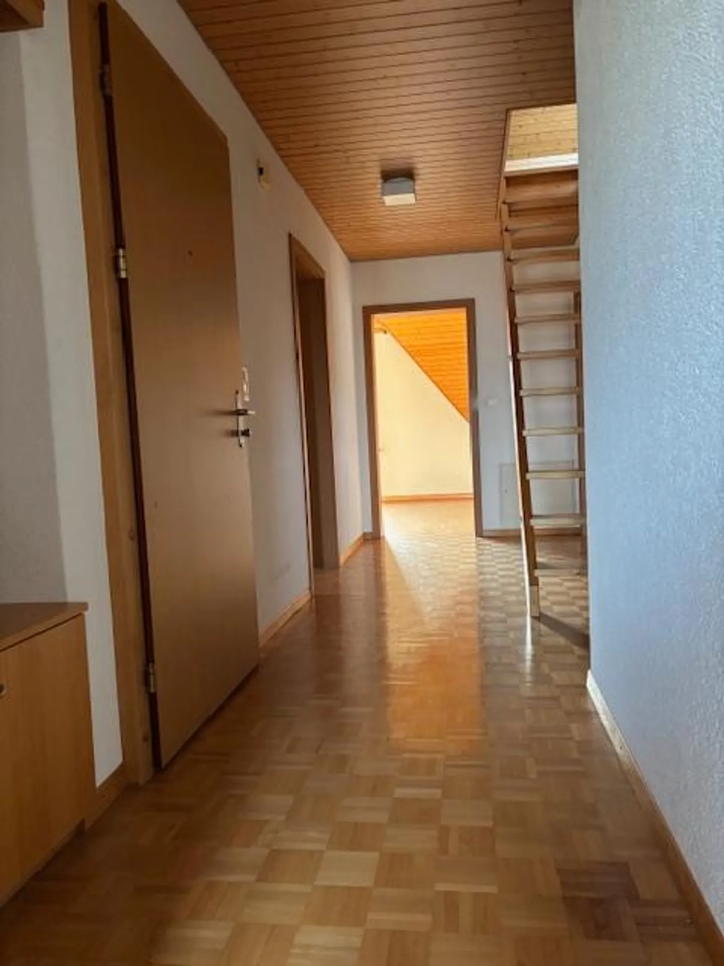 4.5 Room Attic Apartment - Photo 4 of 4