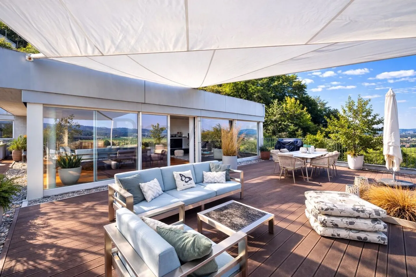 Une maison qui inspire - extraordinaire à l'intérieur comme à l'extérieur - Photo 7 sur 13