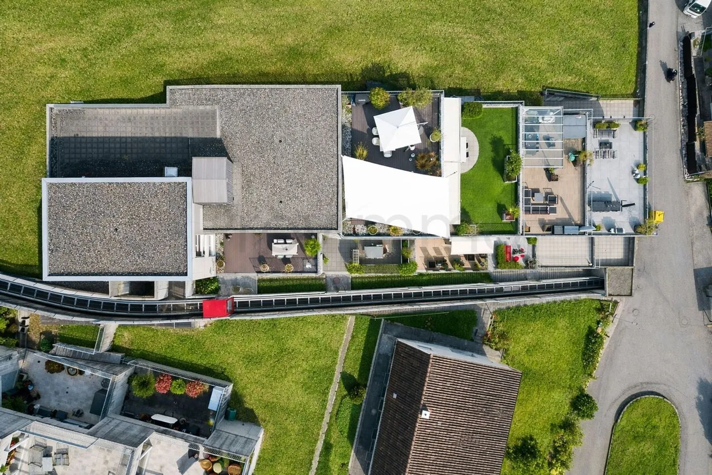 Une maison qui inspire - extraordinaire à l'intérieur comme à l'extérieur - Photo 4 sur 13