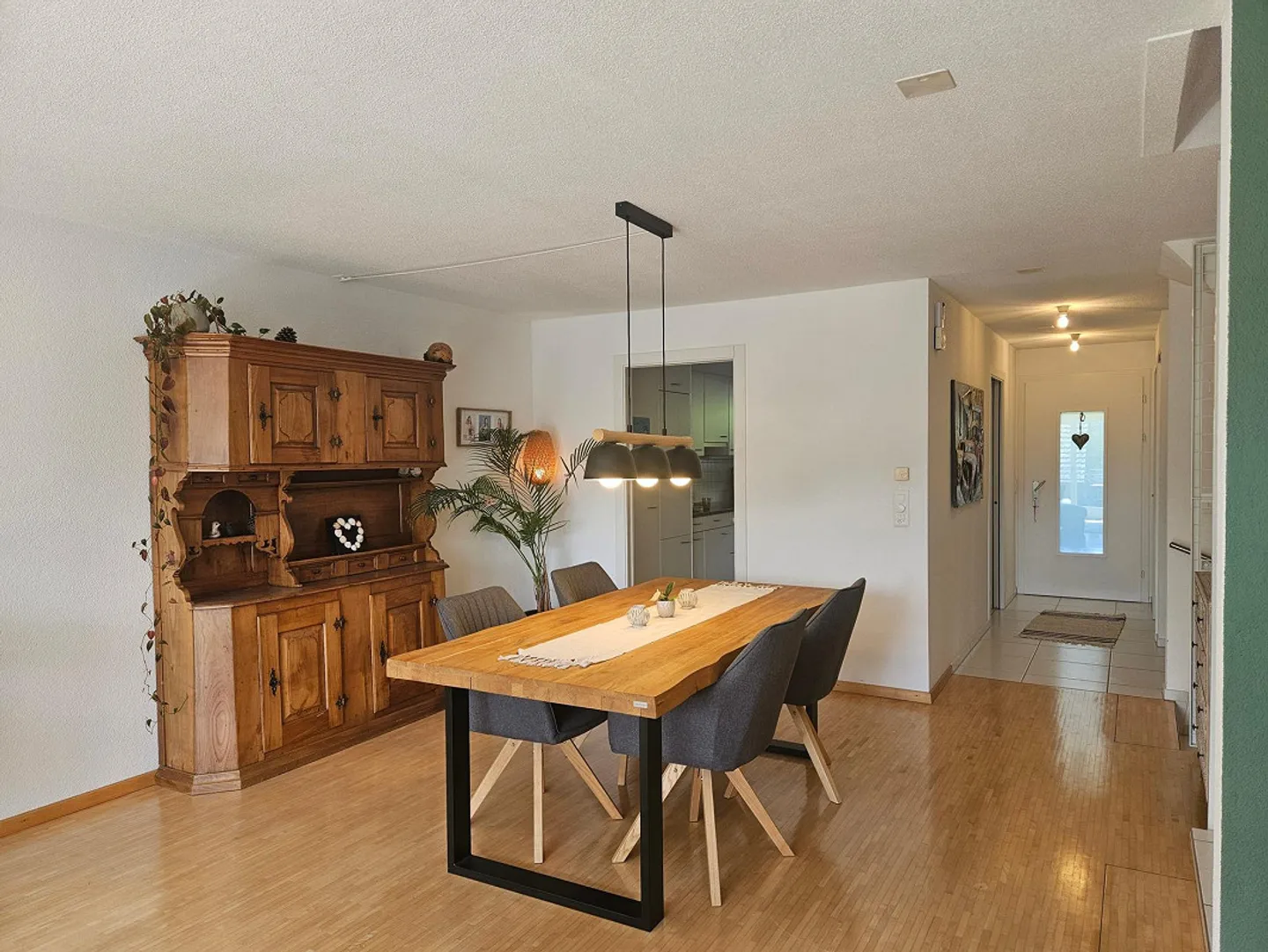 5.5-room terraced house with two terraces in Neuenegg for sale - Photo 3 of 13