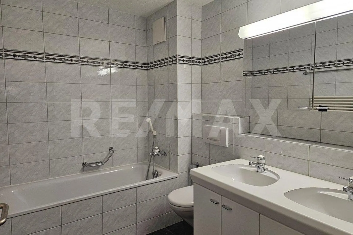 5 Zi.whg. inkl. Keller und Tiefgaragen-PP - Platz für die ganze Familie - Foto 5 von 12