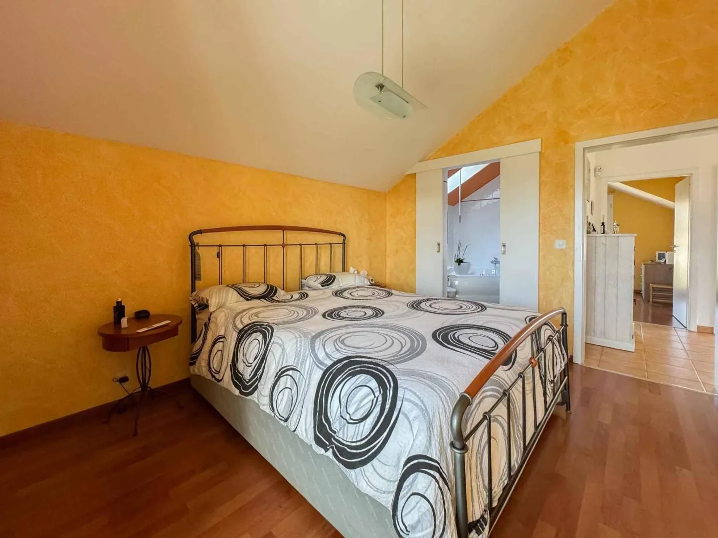 5-Zimmer Villa - Foto 8 von 10