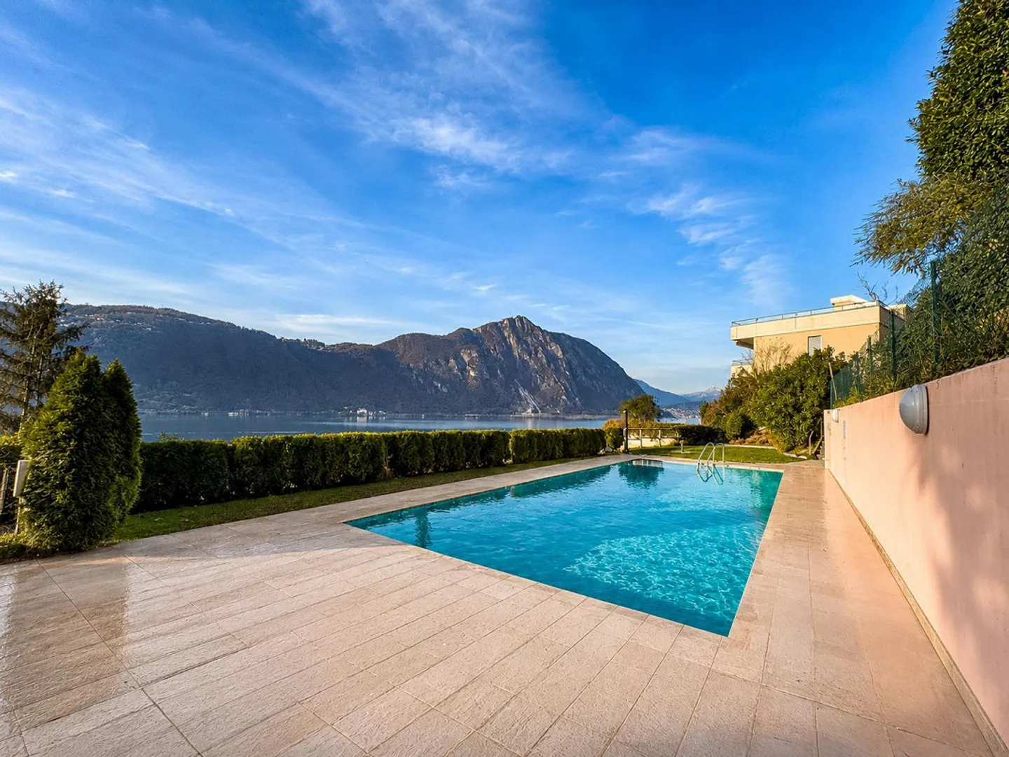 Appartamento vista lago con giardino a Bissone - Photo 11 of 13