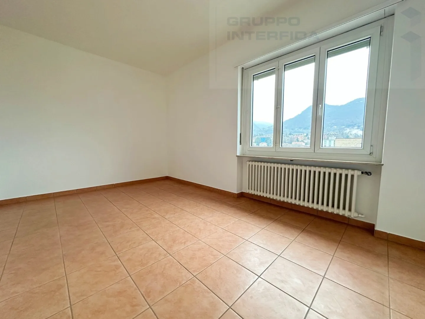 3.5 Room Apartment with Balcony - Photo 4 of 7
