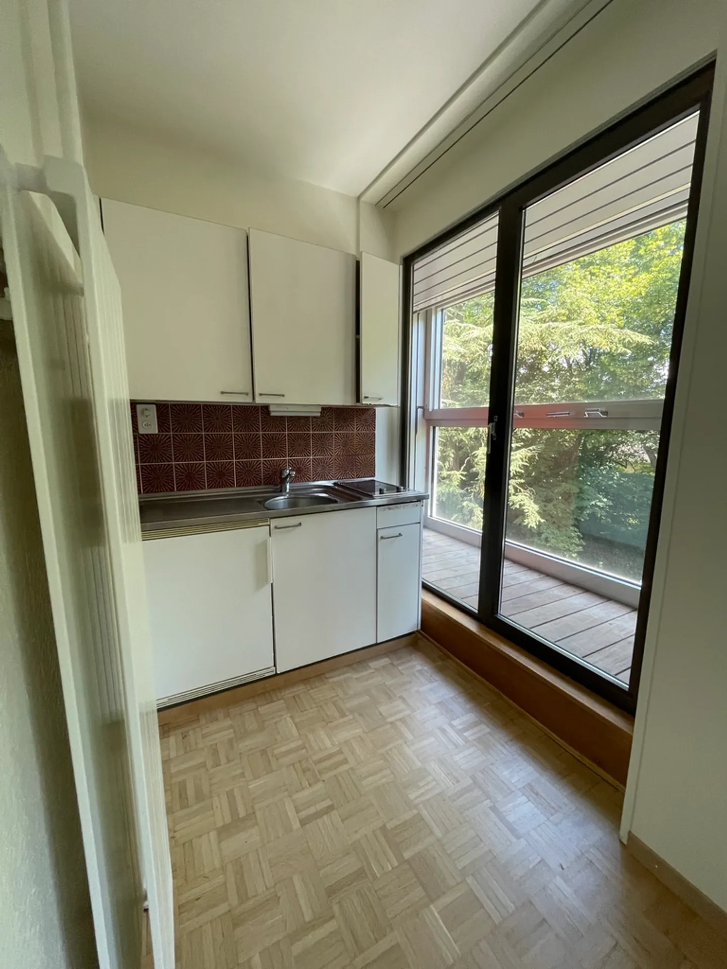Studio avec Loggia près Commodités - Photo 4 sur 6