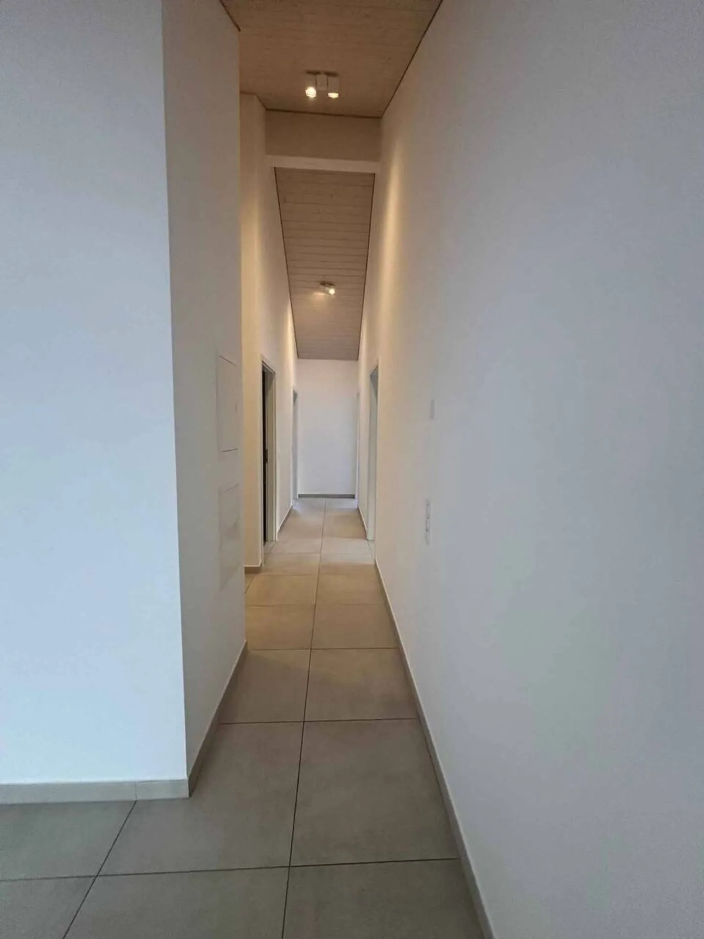 Charming 4.5 Room Apartment on the 2nd Floor - 1162 ST-PREX - Photo 4 of 13