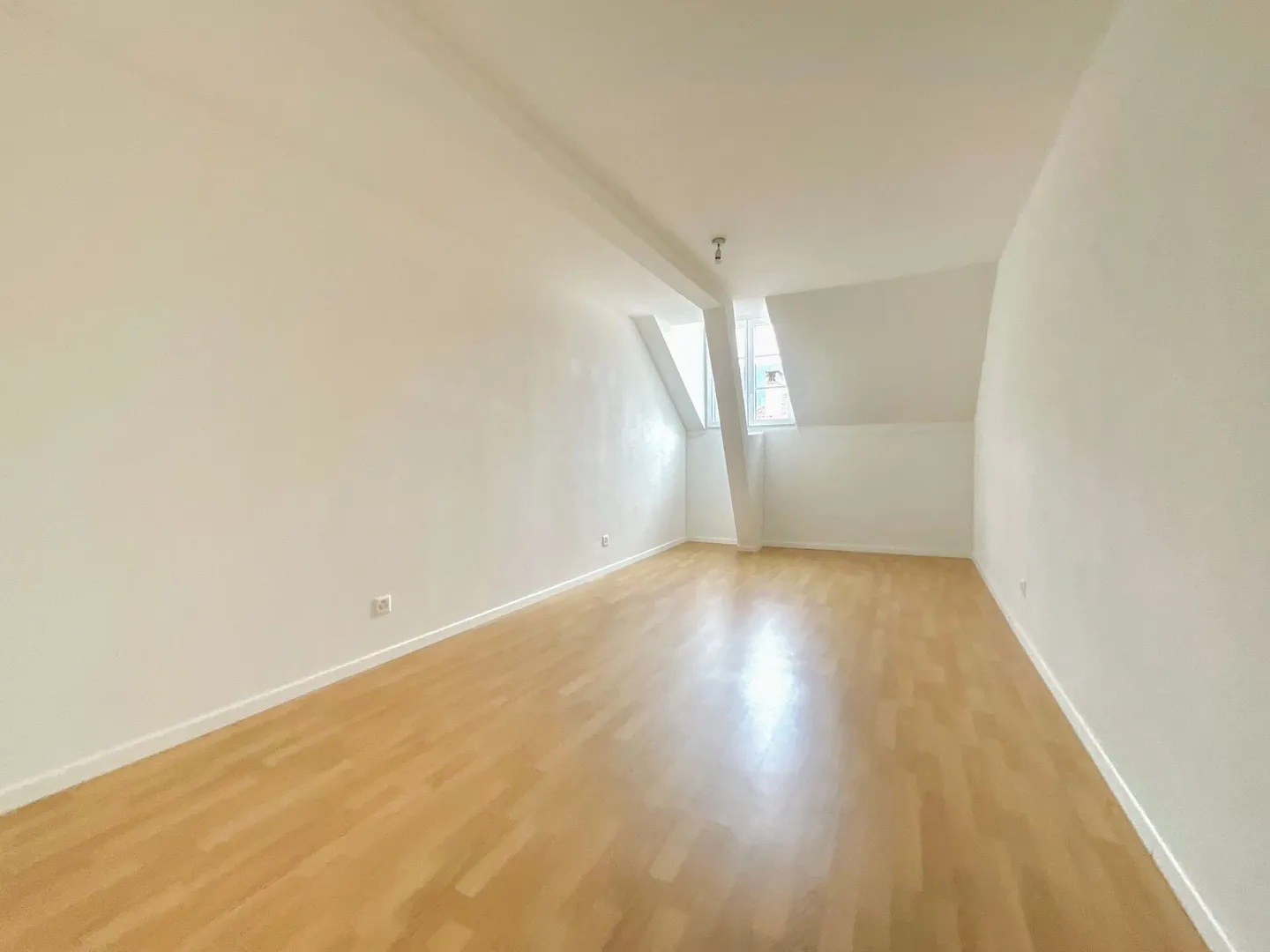 Kernsaniertes und vollvermietetes Wohn- und Geschäftshaus mit 5% Bruttorendite - Foto 6 von 10