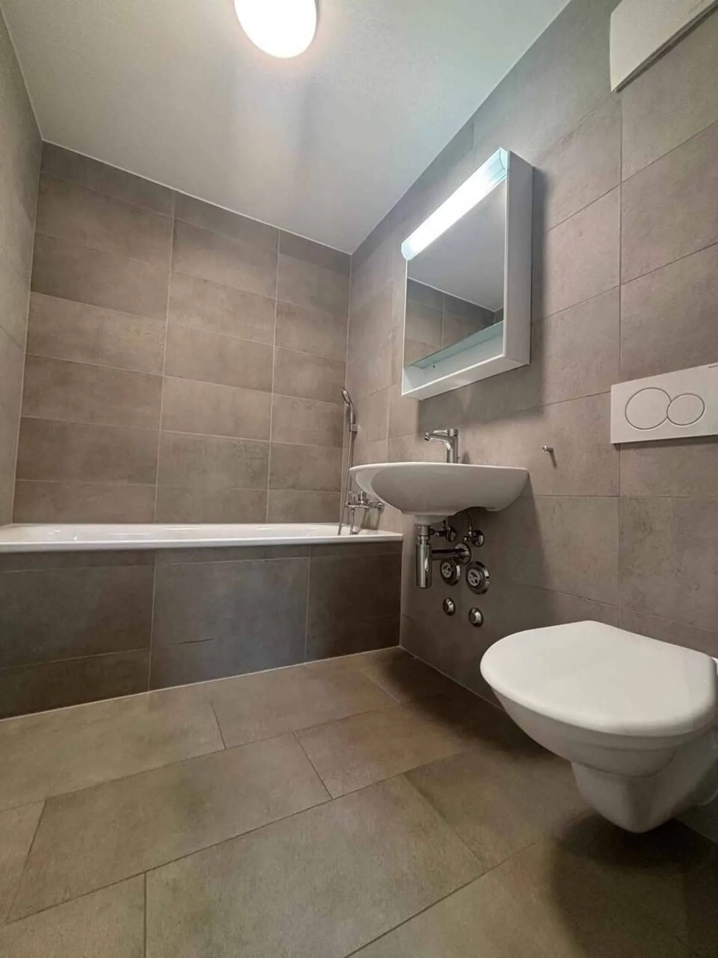 Charming 4.5 Room Apartment on the 2nd Floor - 1162 ST-PREX - Photo 6 of 13