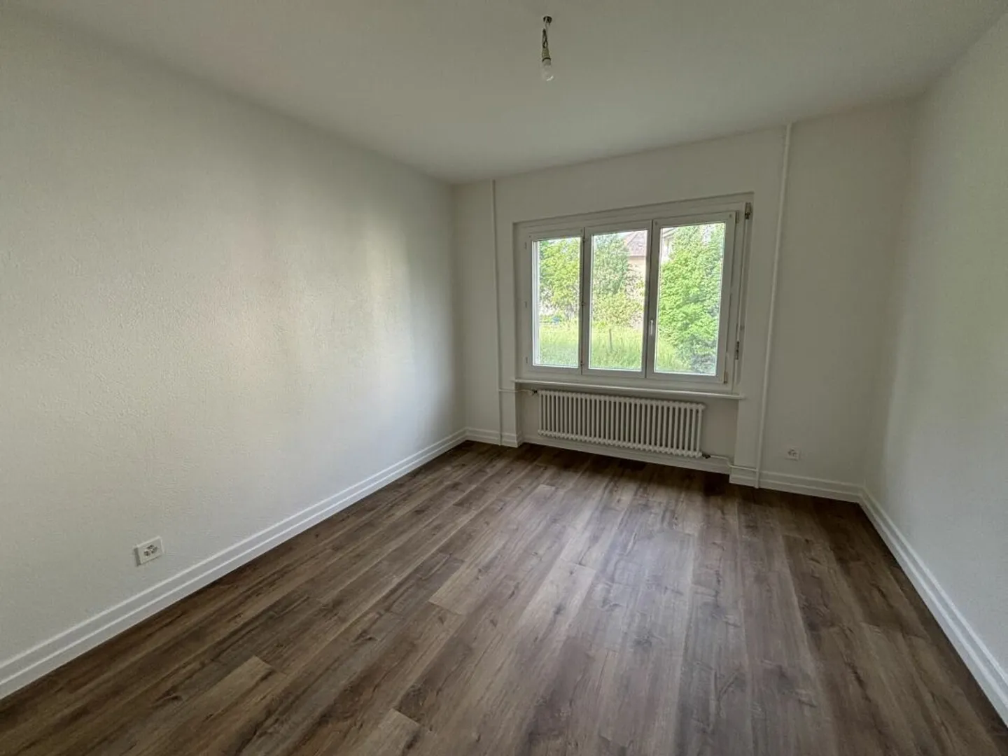 Fully renovated 3-room apartment with balcony - Photo 5 of 8