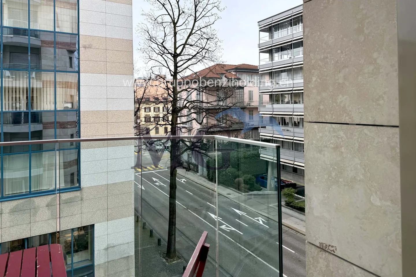 Wohnung mit 2,5 Zimmern im Zentrum von Lugano - Photo 3 of 13