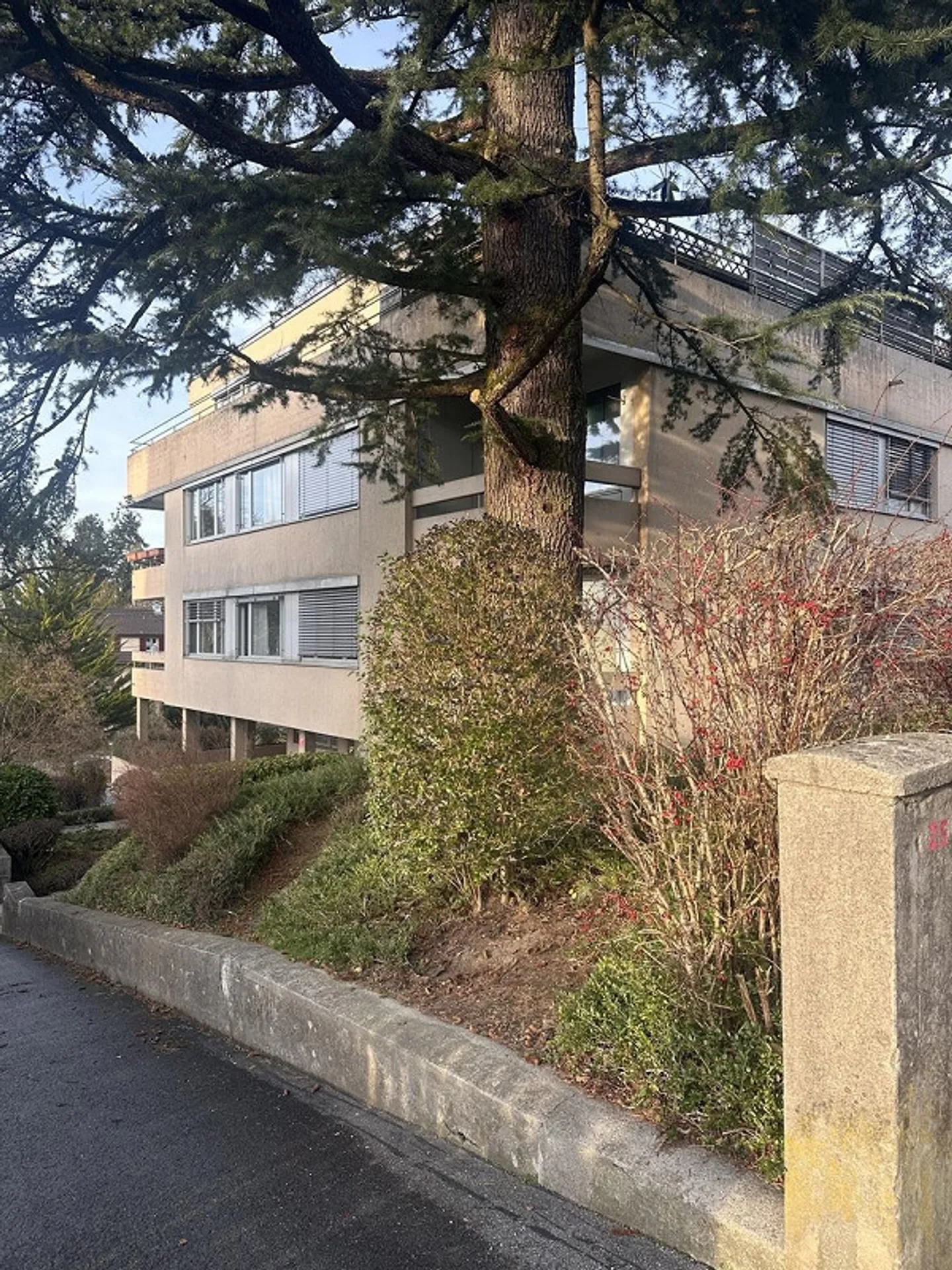 Logement TEMPORAIRE à louer dans le quartier populaire de Wesemlin - Photo 12 sur 13