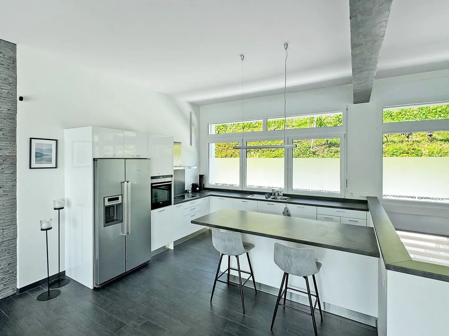 Casa adiacente con 5,5 stanze e grande giardino a Valeyres-sous-Montagny - Foto 2 di 6