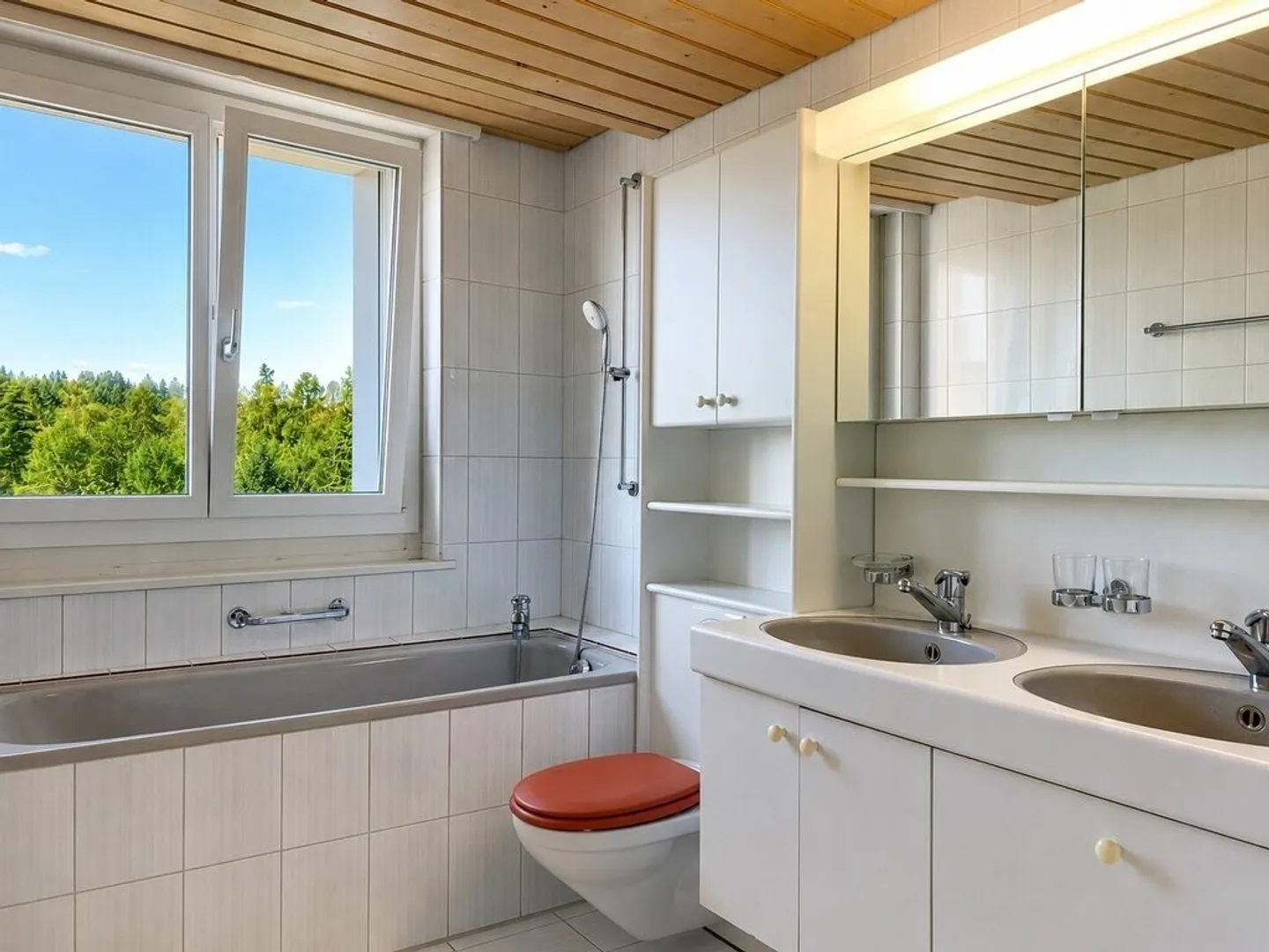 Living with a panoramic view on the 14th floor - Photo 6 of 11