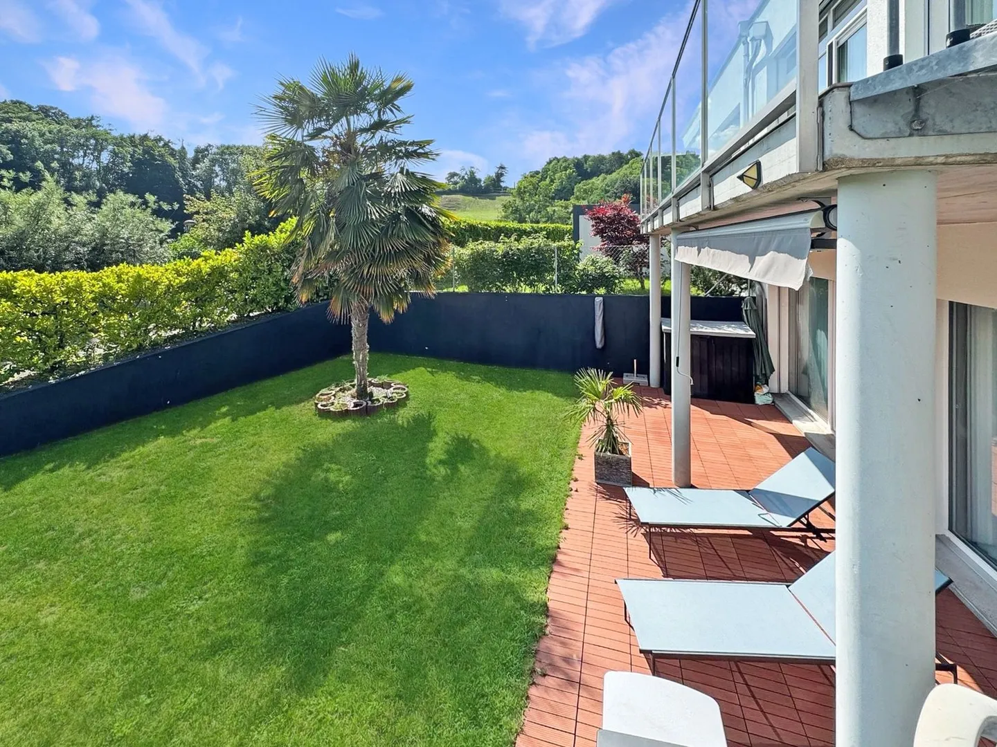 Casa adiacente con 5,5 stanze e grande giardino a Valeyres-sous-Montagny - Foto 5 di 6