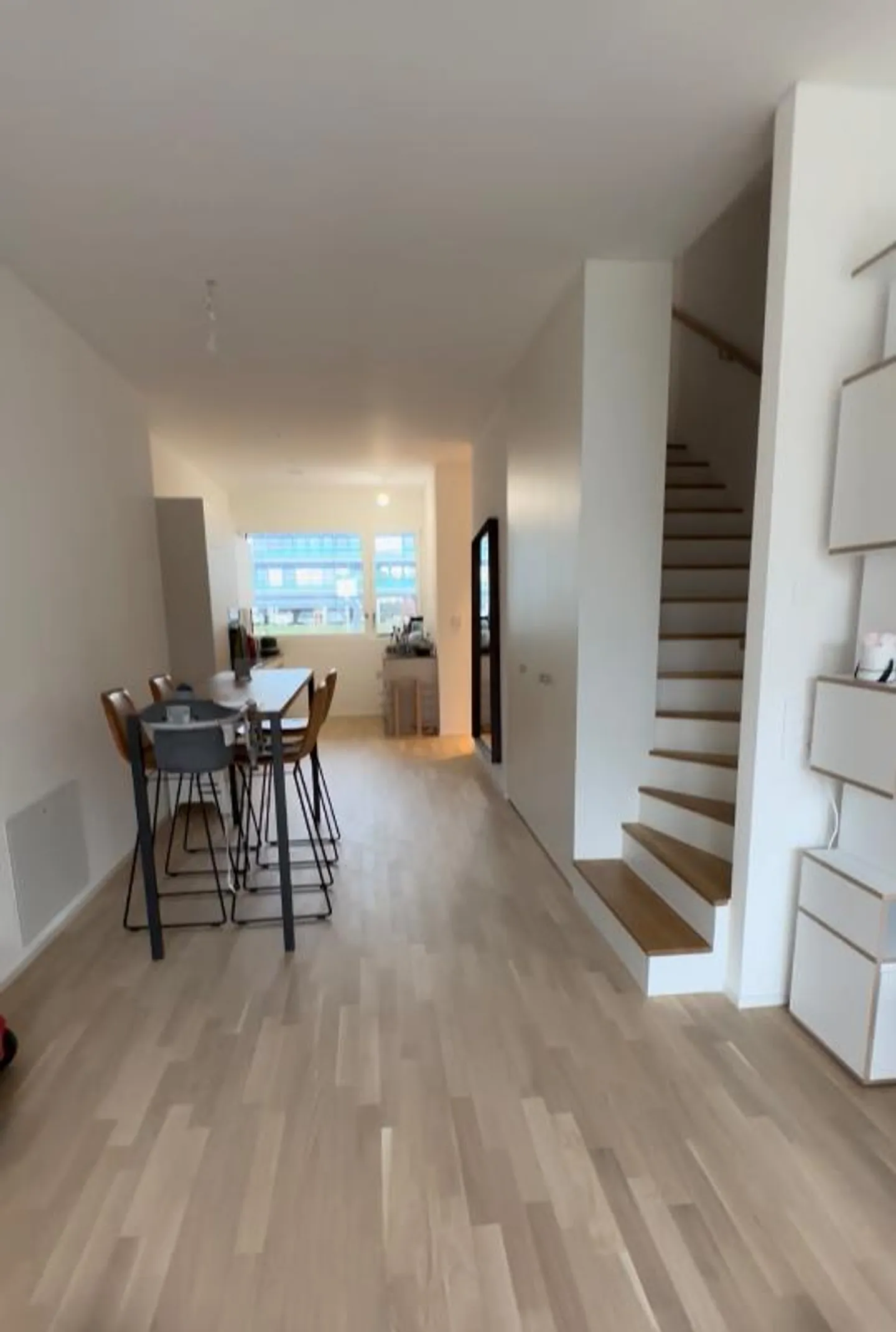 Moderna casa a schiera di 5,5 stanze a Muttenz - Nuova di zecca del 2023 - Foto 2 di 5