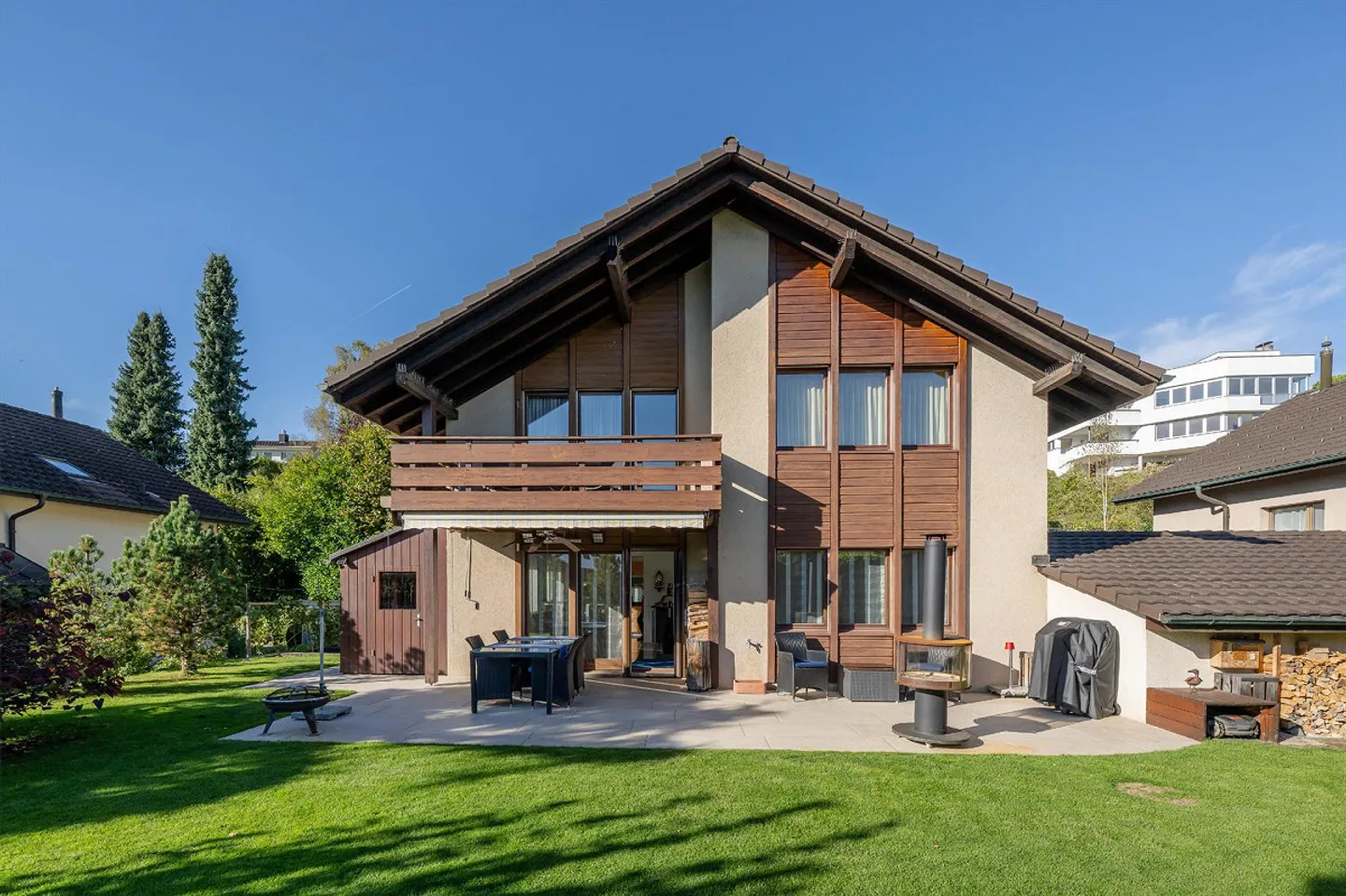 Family Dream in the Green - Photo 1 of 8