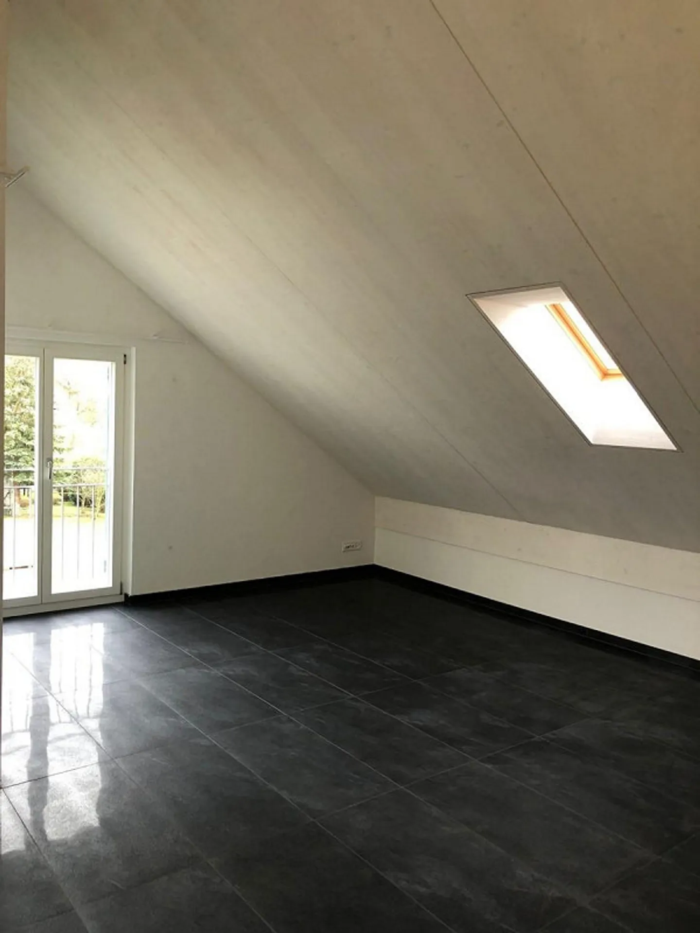 Appartement moderne de 3,5 pièces à Benken - Photo 4 sur 9
