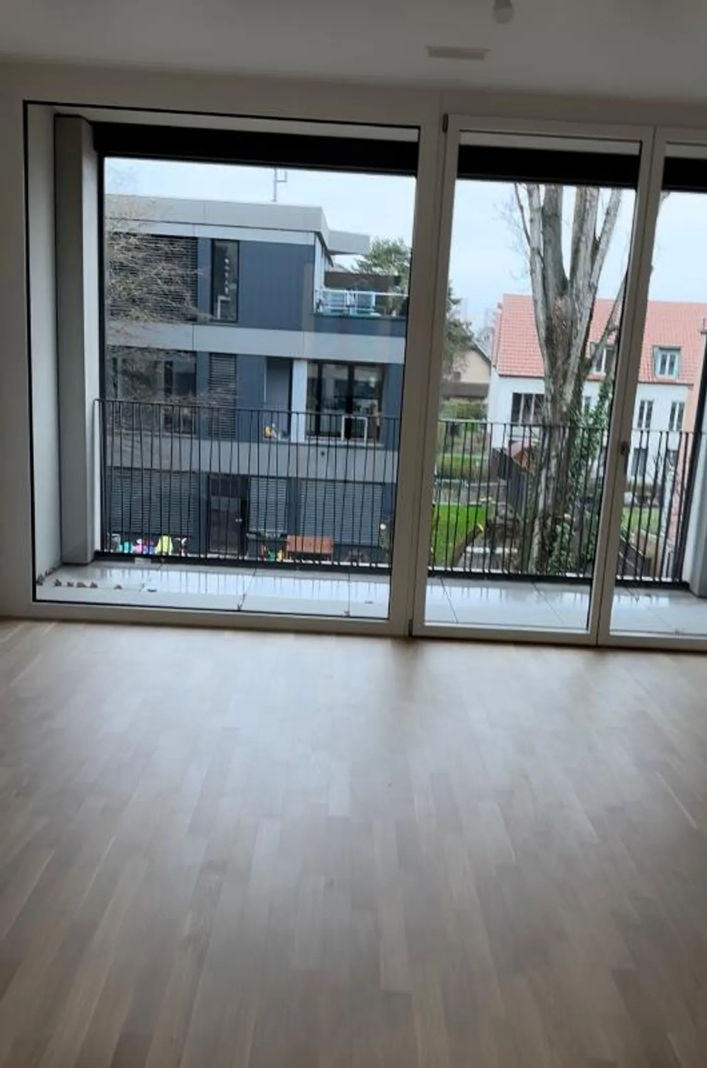 Moderna casa a schiera di 5,5 stanze a Muttenz - Nuova di zecca del 2023 - Foto 3 di 5