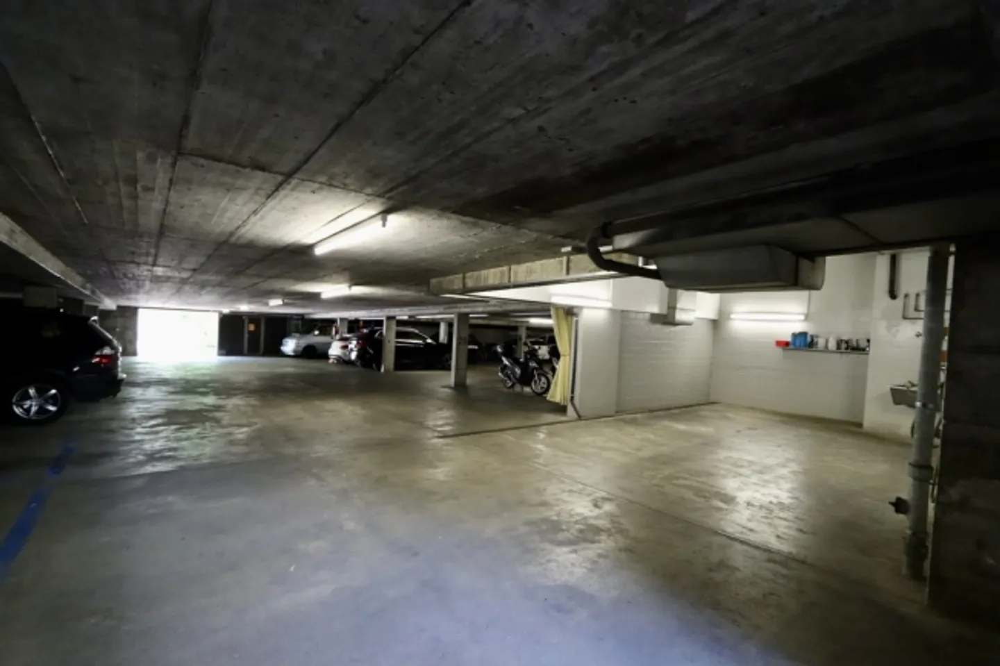 Ipsach - Parking space available - Photo 8 of 11