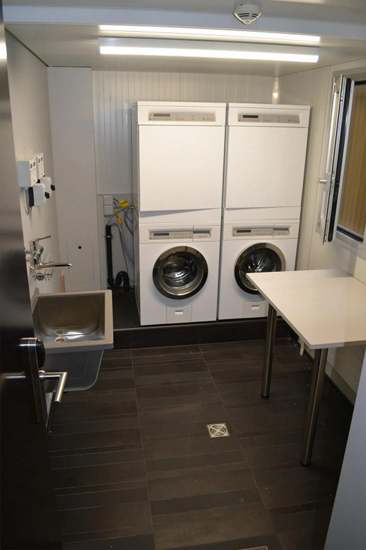 Fully furnished business apartments for rent in Stansstad - Photo 9 of 12