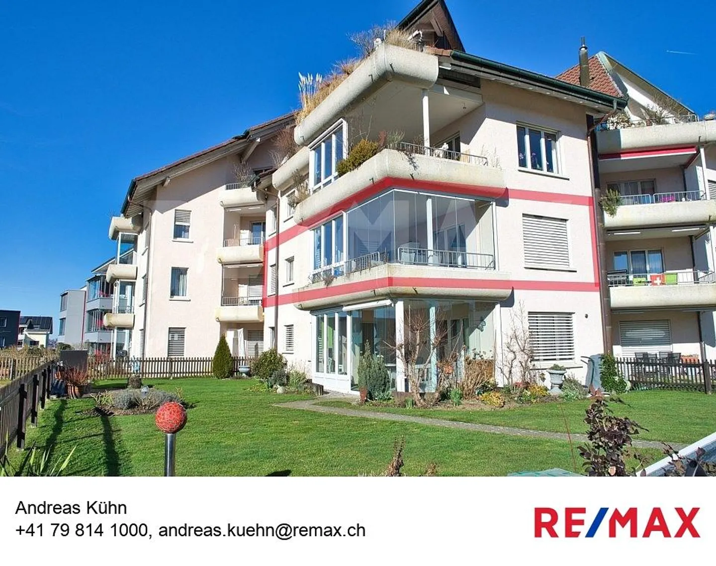 Appartement confortable de 3 pièces avec balcon vitré et garage box à Neudorf - Photo 1 sur 12