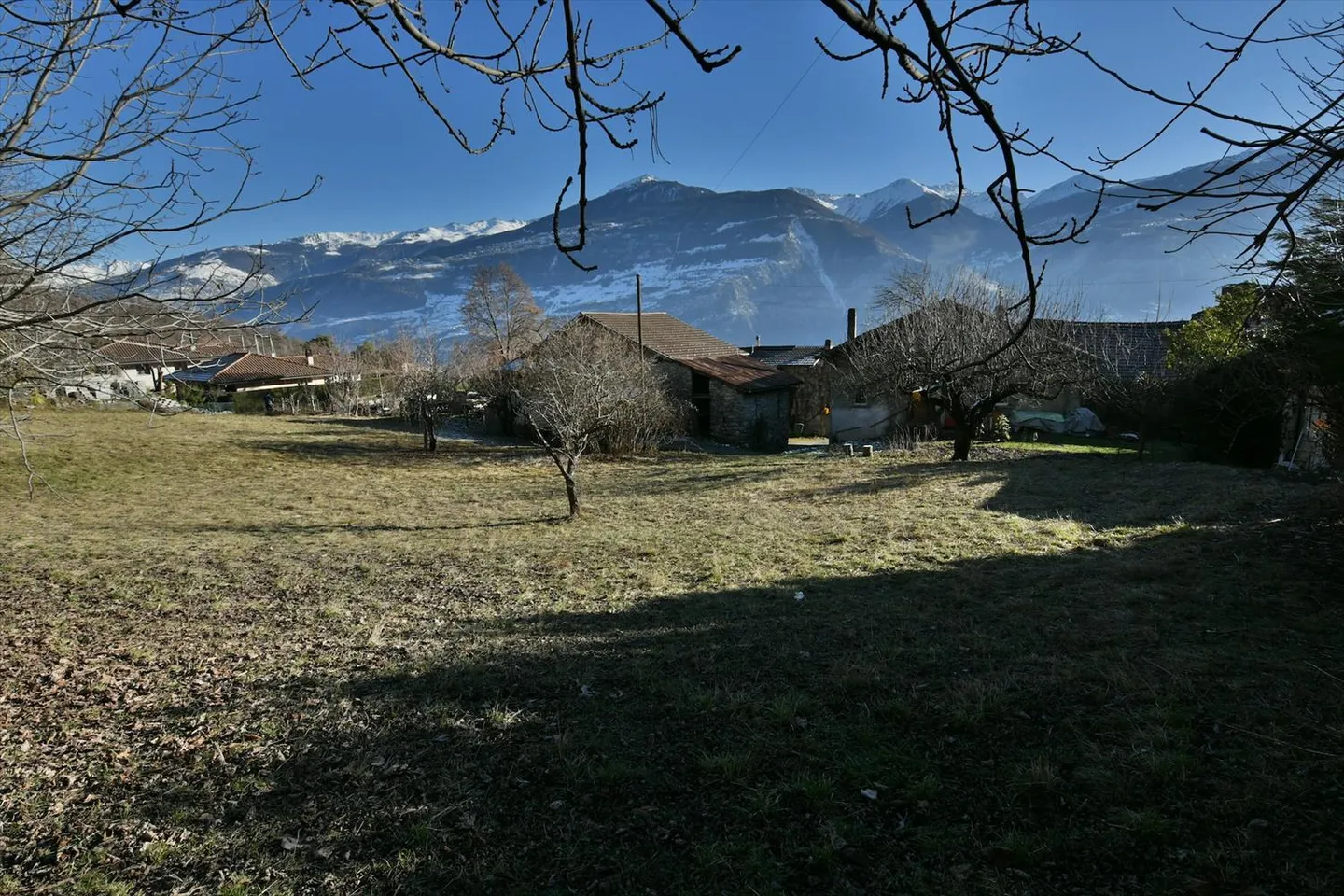 Da acquistare a Chamoson/VS, propriet
à composta da 3,5 appezzamenti, 1 casa e 1 fienile - Foto 17 di 19
