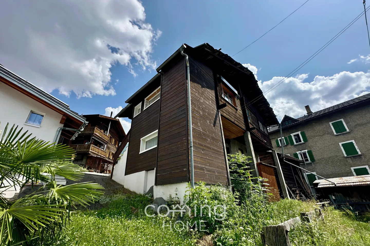 Chalet a Termen - con charme tradizionale, vista e grande potenziale di ristrutturazione - Foto 2 di 17