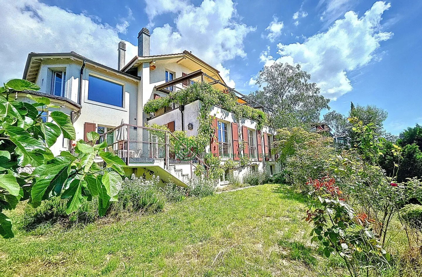 Charming Multi-Family Home - Photo 2 of 18