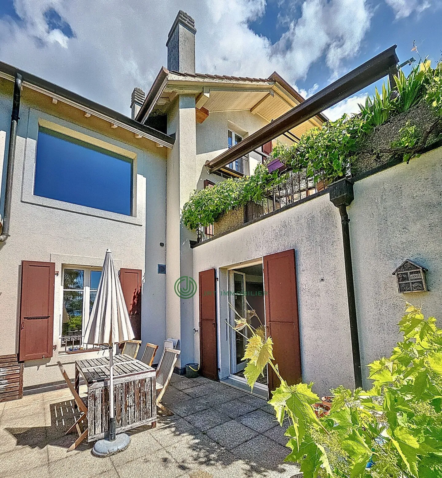 Charming Multi-Family Home - Photo 3 of 18